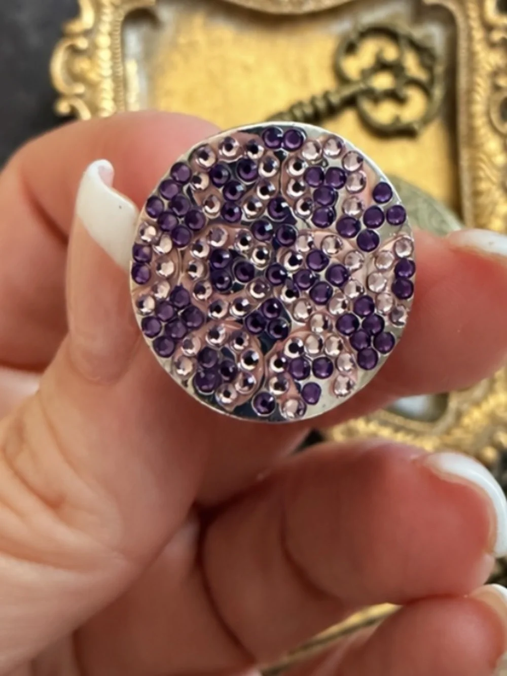 COACH • Purple Lavender Crystal Rhinestone Signature Logo Statement Ring